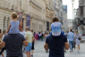 男性の親権養育費と子供引っ越し問題について知っておくべきことは？