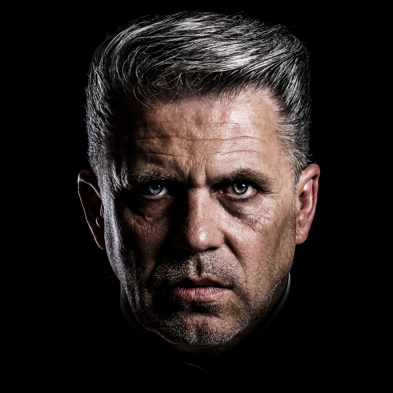 男性が養育費を弁護士に依頼する際の費用相場は？